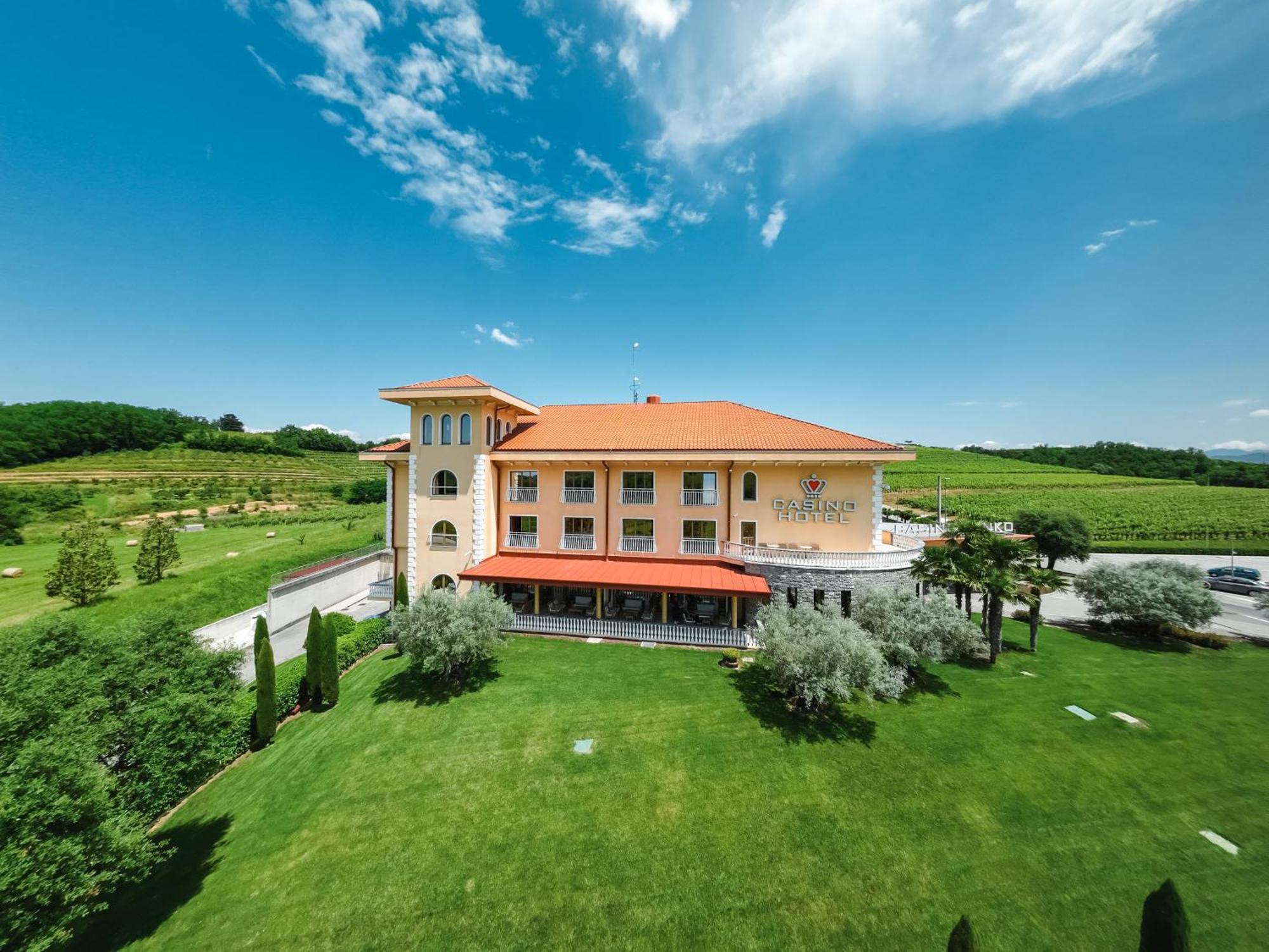 Hotel Venko Dobrovo Luaran gambar
