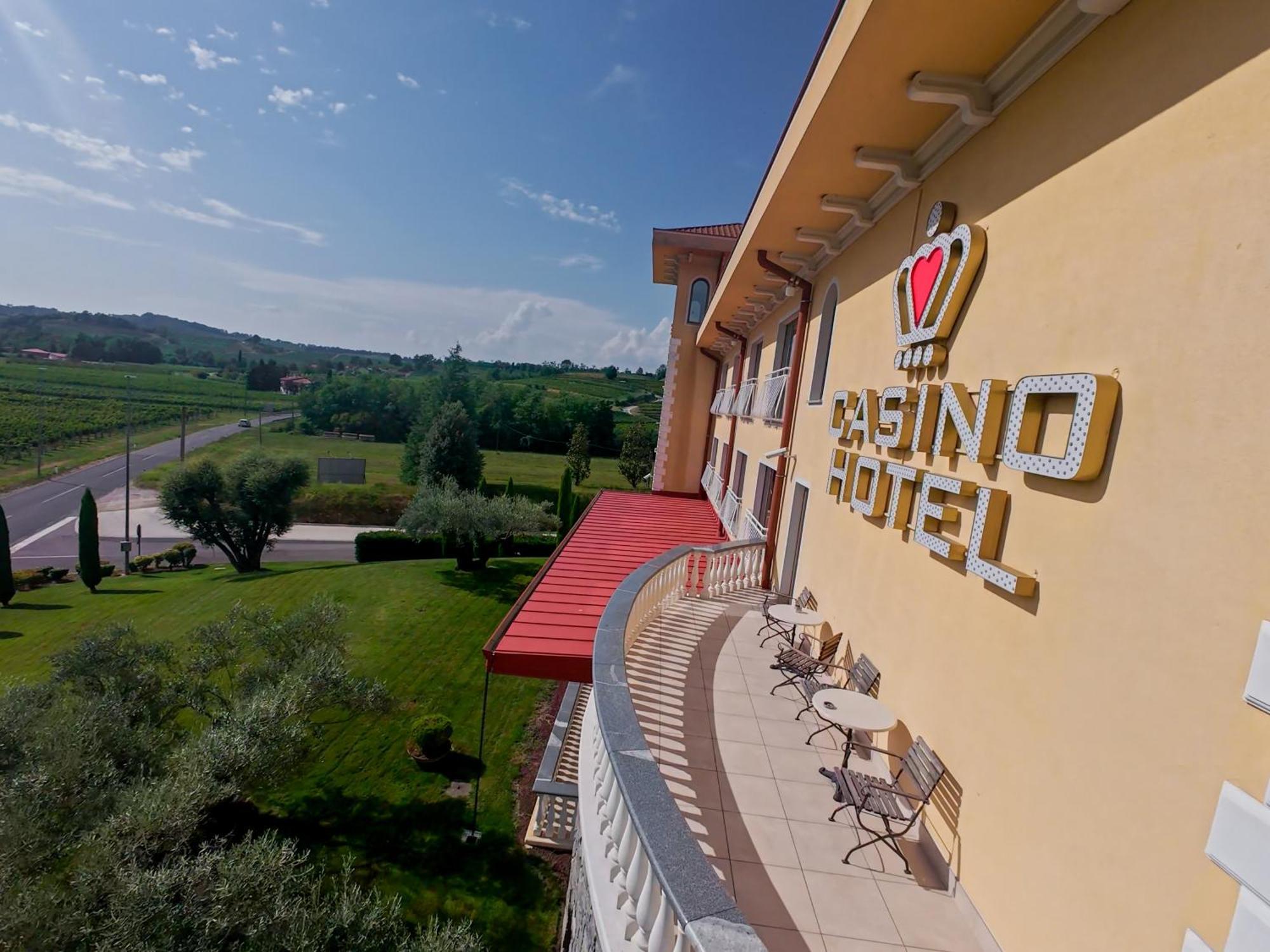 Hotel Venko Dobrovo Luaran gambar